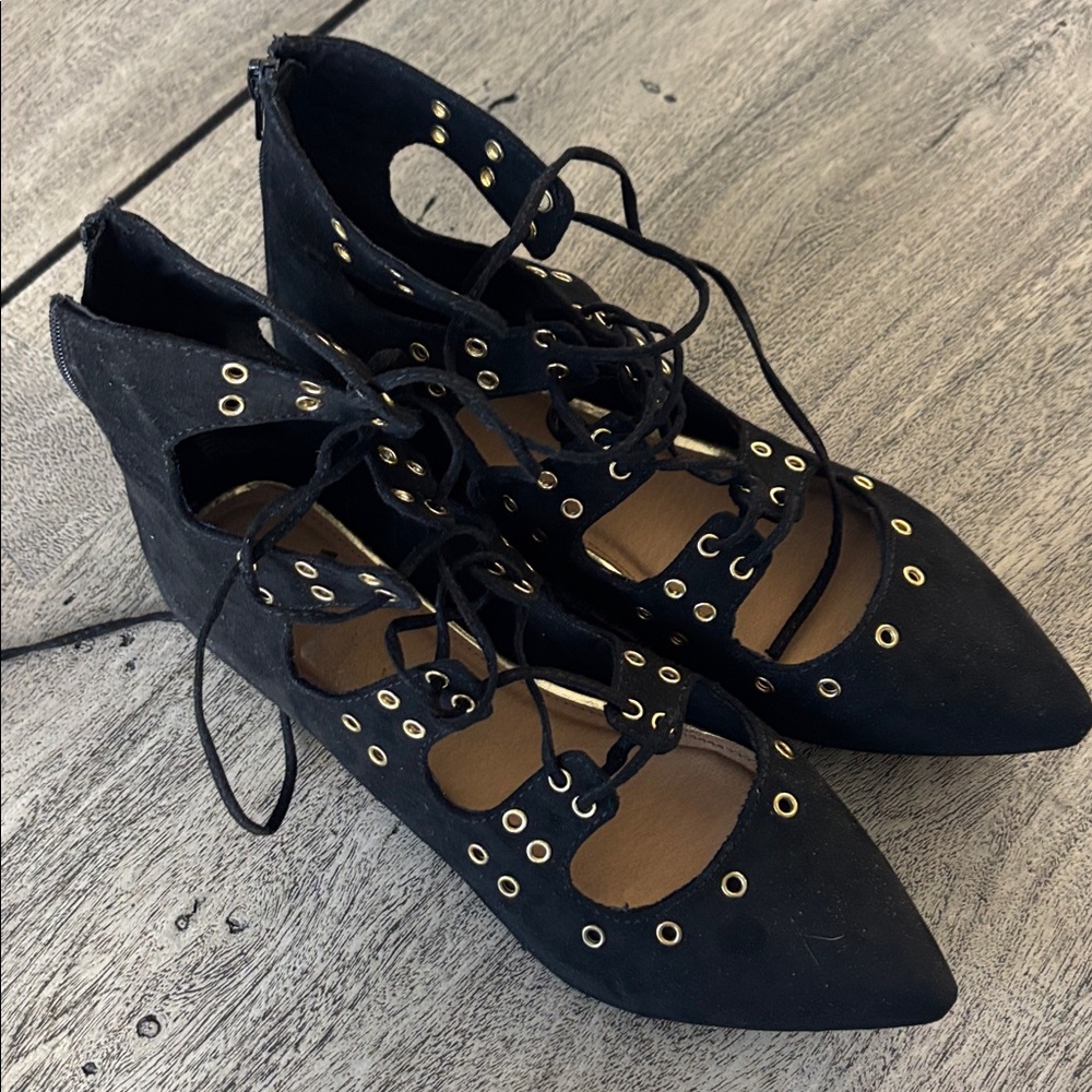 LAST CHANCE! Donating 4/1! Apostrophe Lace-Up Women's flats with Gold Eyelets